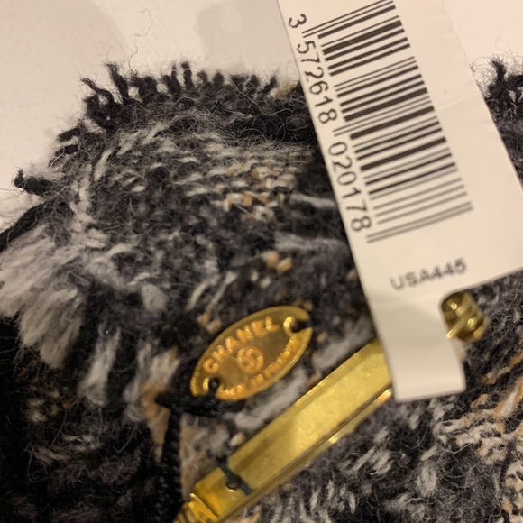 RARE 🦄 CHANEL🖤New Tweed Frayed Fray Raw Edge Camellia Flower Floral Brooch Pin - Picture 2 of 16